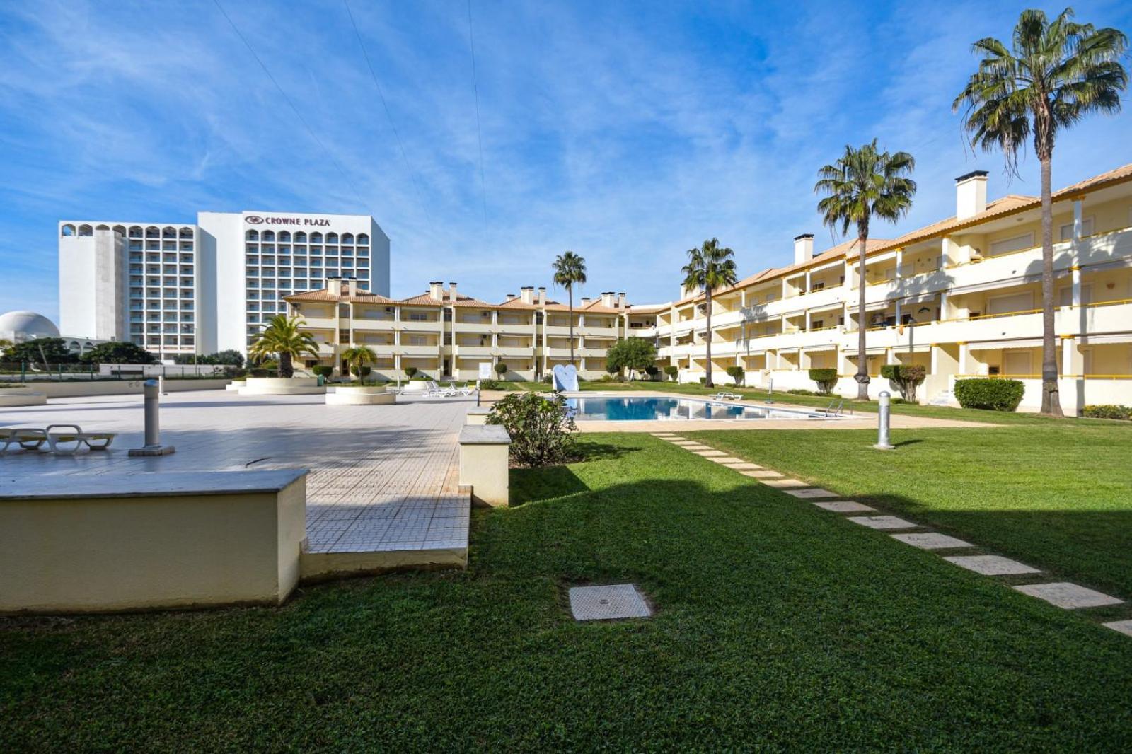 Vila Atlantida - Vilamoura-Quarteira Holiday Home - Beach At 250 Mts Kültér fotó